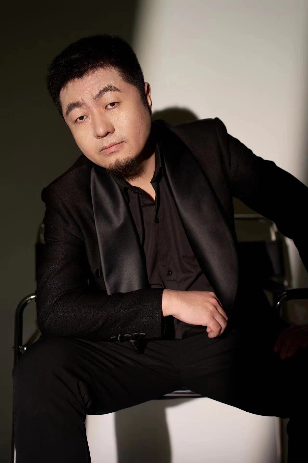 副会长    郭飞
